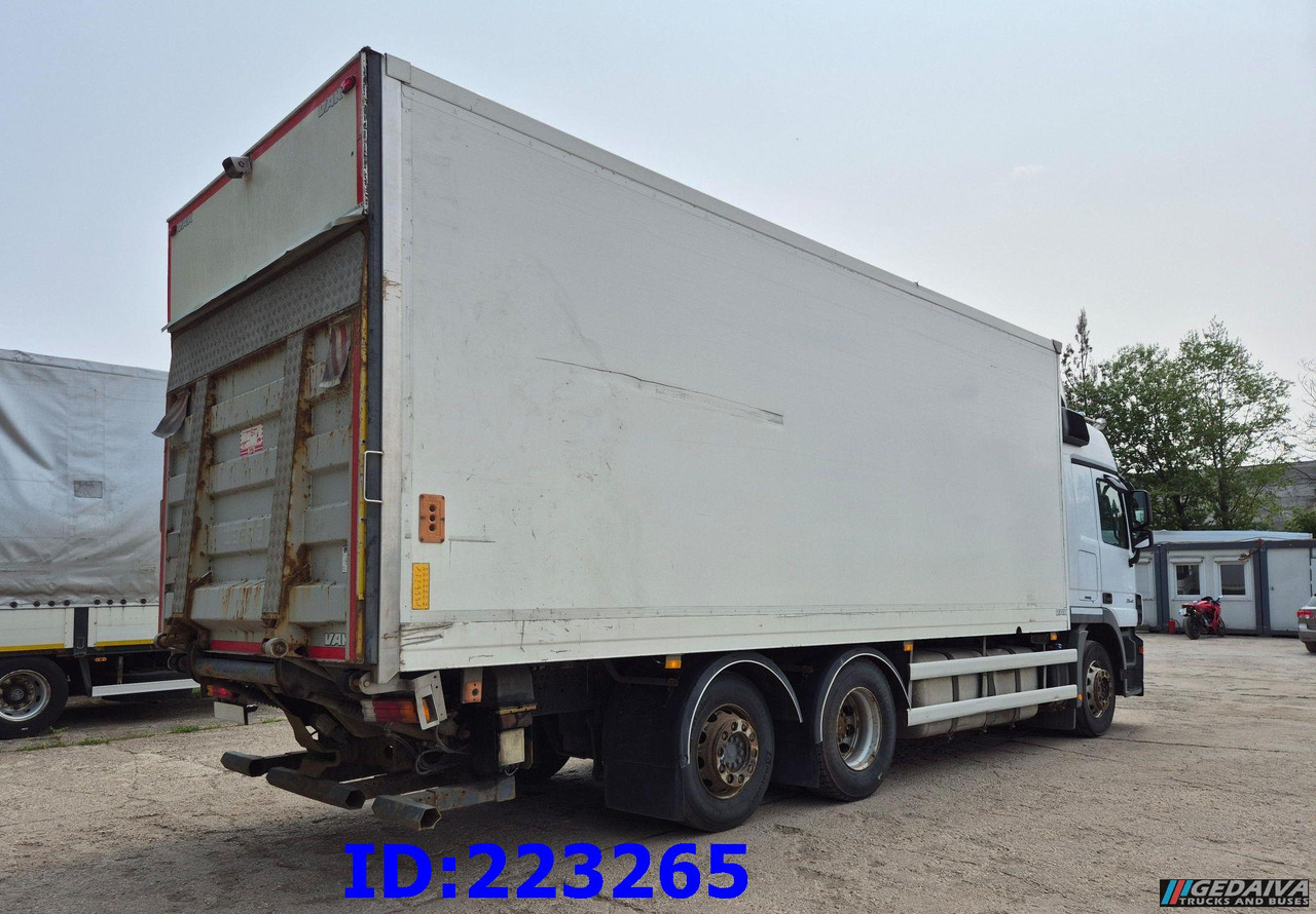 MERCEDES-BENZ Actros 2541 6x2 Retarder Open side box - Isotherm vrachtwagen: afbeelding 5 MERCEDES-BENZ Actros 2541 6x2 Retarder Open side box - Isotherm vrachtwagen: afbeelding 5