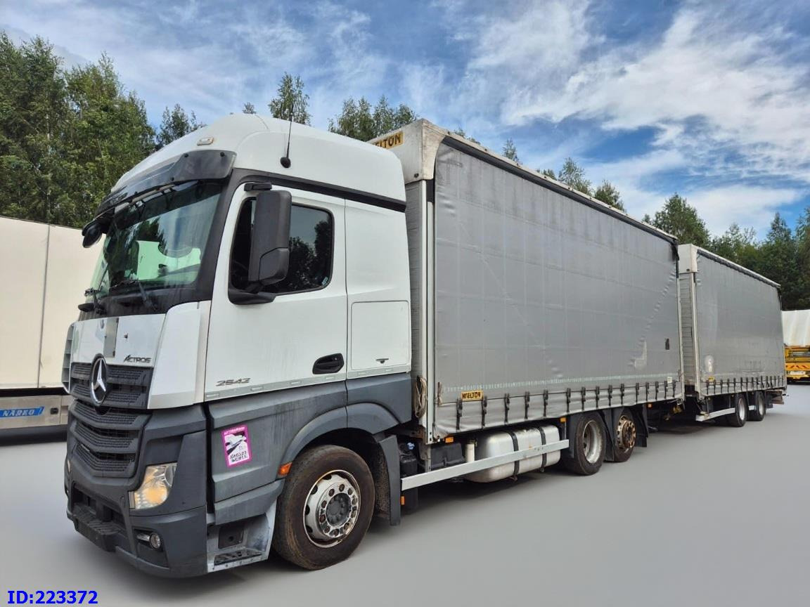 MERCEDES-BENZ Actros 2542 6x2 Euro6 + Wielton trailer - Schuifzeilen vrachtwagen: afbeelding 1 MERCEDES-BENZ Actros 2542 6x2 Euro6 + Wielton trailer - Schuifzeilen vrachtwagen: afbeelding 1
