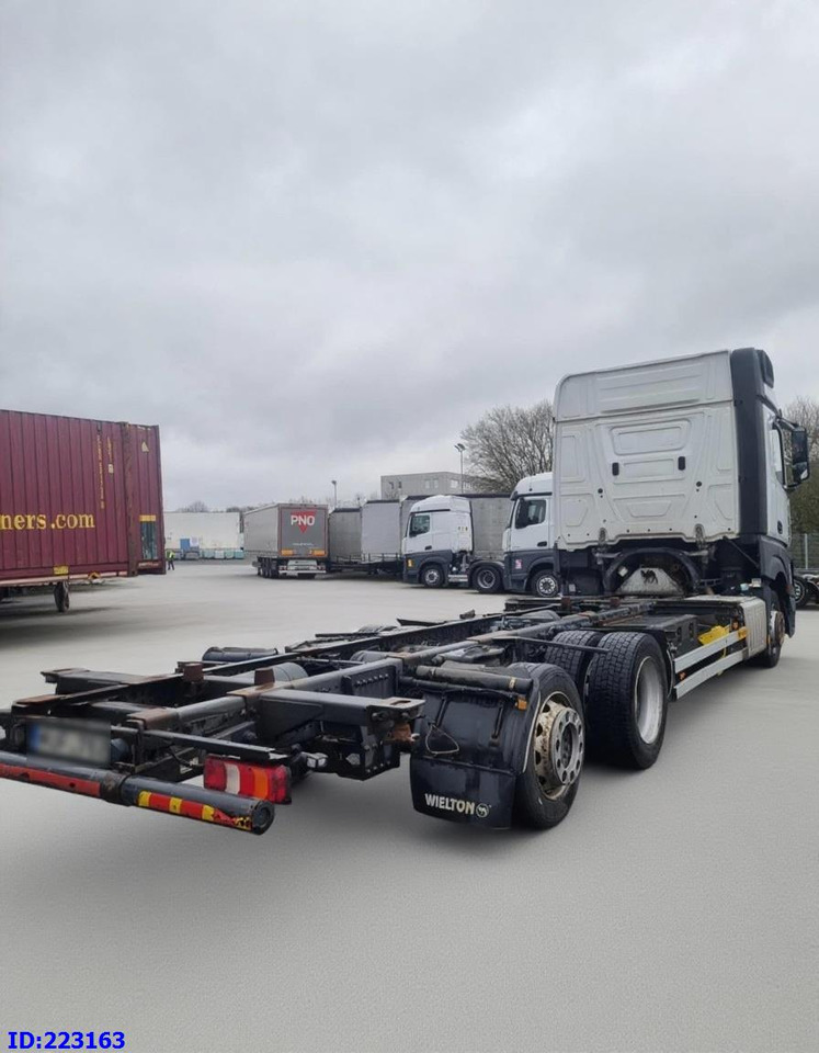 MERCEDES-BENZ Actros 2542 BDF 6x2 Euro6 - Chassis vrachtwagen: afbeelding 5 MERCEDES-BENZ Actros 2542 BDF 6x2 Euro6 - Chassis vrachtwagen: afbeelding 5