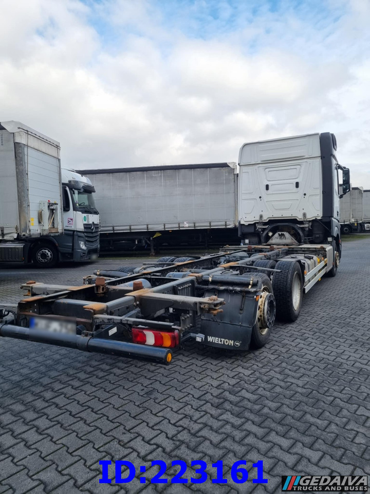 MERCEDES-BENZ Actros 2542 BDF 6x2 Euro6 - Chassis vrachtwagen: afbeelding 4 MERCEDES-BENZ Actros 2542 BDF 6x2 Euro6 - Chassis vrachtwagen: afbeelding 4