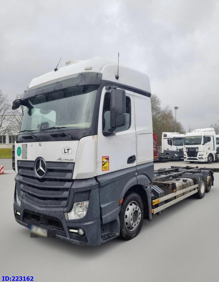 MERCEDES-BENZ Actros 2542 BDF 6x2 Euro6 - Chassis vrachtwagen: afbeelding 1 MERCEDES-BENZ Actros 2542 BDF 6x2 Euro6 - Chassis vrachtwagen: afbeelding 1