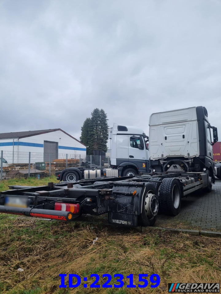 MERCEDES-BENZ Actros 2542 BDF 6x2 Euro6 - Chassis vrachtwagen: afbeelding 5 MERCEDES-BENZ Actros 2542 BDF 6x2 Euro6 - Chassis vrachtwagen: afbeelding 5
