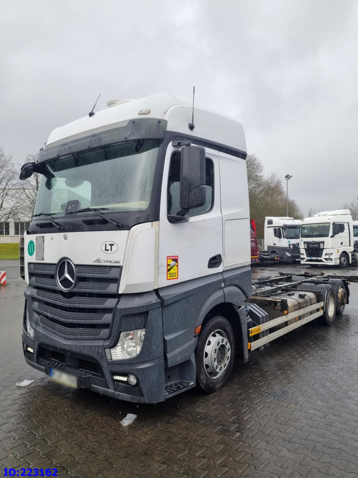 MERCEDES-BENZ Actros 2542 BDF 6x2 Euro6 - Chassis vrachtwagen: afbeelding 1 MERCEDES-BENZ Actros 2542 BDF 6x2 Euro6 - Chassis vrachtwagen: afbeelding 1