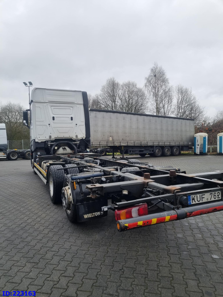MERCEDES-BENZ Actros 2542 BDF 6x2 Euro6 - Chassis vrachtwagen: afbeelding 4 MERCEDES-BENZ Actros 2542 BDF 6x2 Euro6 - Chassis vrachtwagen: afbeelding 4