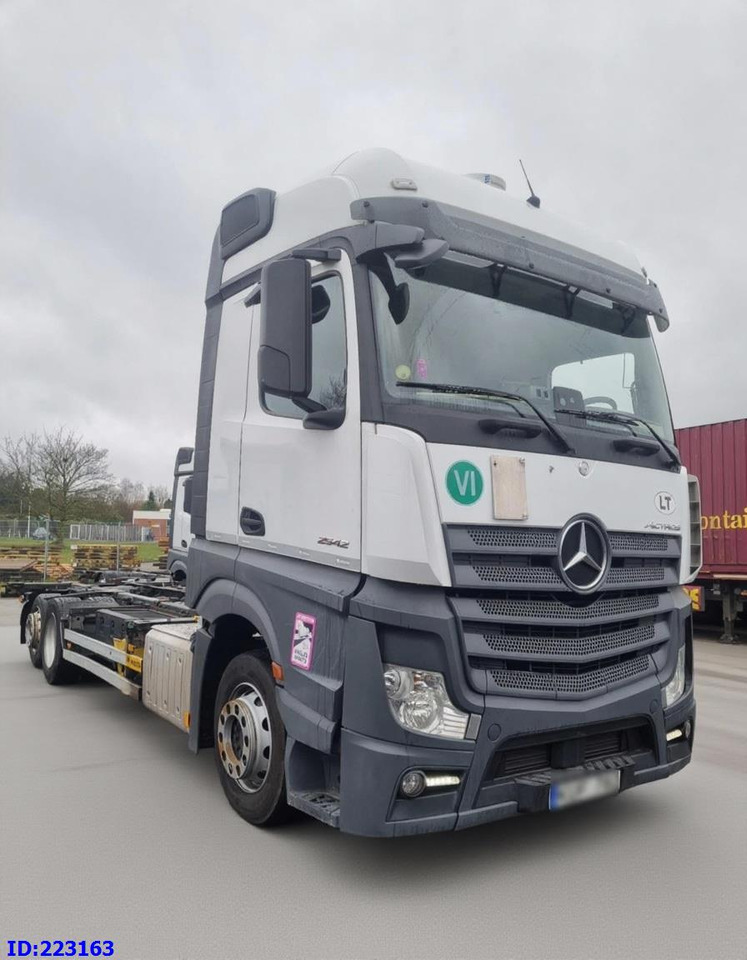 MERCEDES-BENZ Actros 2542 BDF 6x2 Euro6 - Chassis vrachtwagen: afbeelding 1 MERCEDES-BENZ Actros 2542 BDF 6x2 Euro6 - Chassis vrachtwagen: afbeelding 1