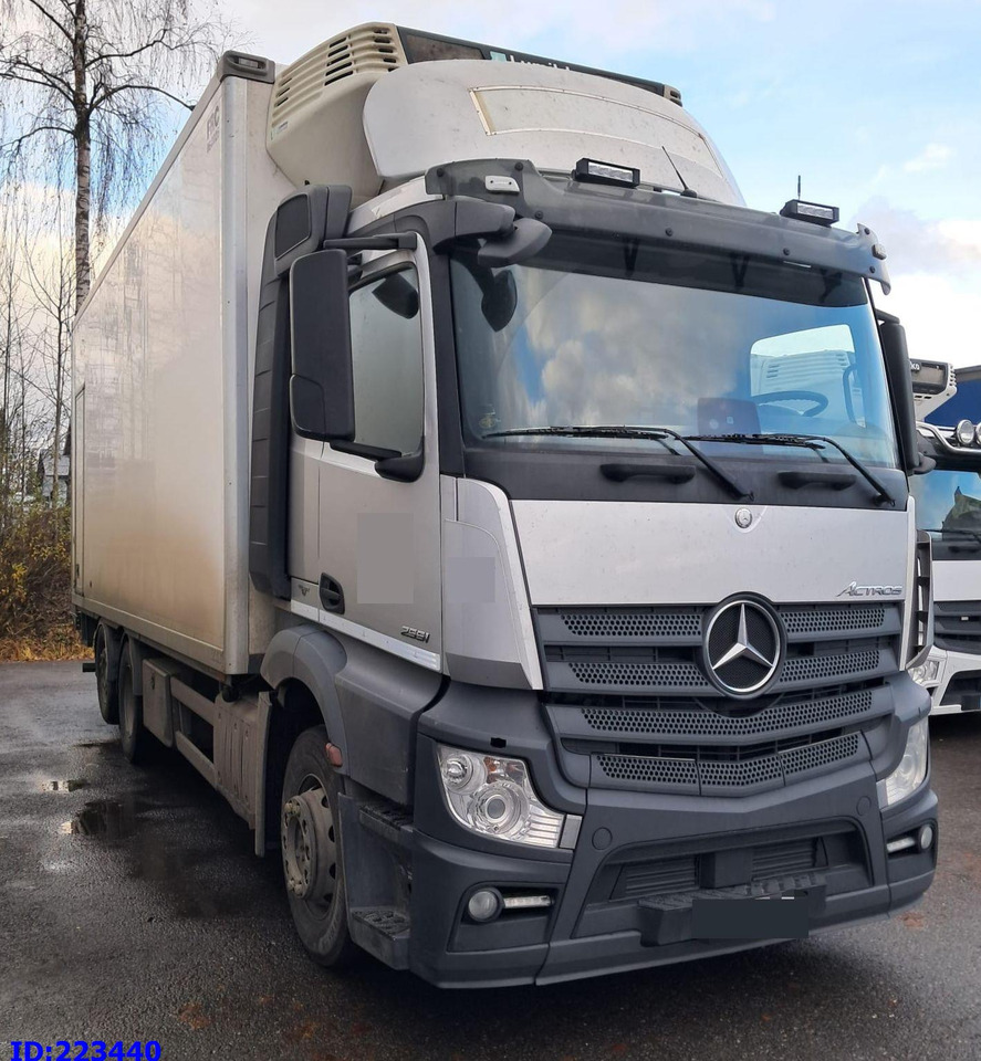 MERCEDES-BENZ Actros 2551 6x2 Euro6 - Koelwagen vrachtwagen: afbeelding 2 MERCEDES-BENZ Actros 2551 6x2 Euro6 - Koelwagen vrachtwagen: afbeelding 2