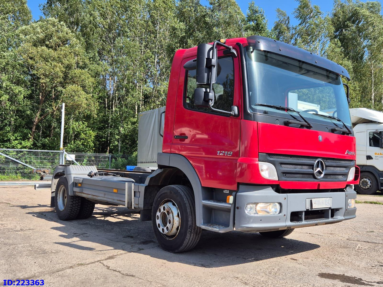 MERCEDES-BENZ Atego 1218 - Full steel - Manual (3 seats) - Chassis vrachtwagen: afbeelding 2 MERCEDES-BENZ Atego 1218 - Full steel - Manual (3 seats) - Chassis vrachtwagen: afbeelding 2