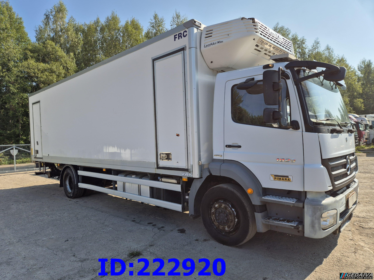 MERCEDES-BENZ Axor 1829 Manual + Tail lift - Koelwagen vrachtwagen: afbeelding 3 MERCEDES-BENZ Axor 1829 Manual + Tail lift - Koelwagen vrachtwagen: afbeelding 3