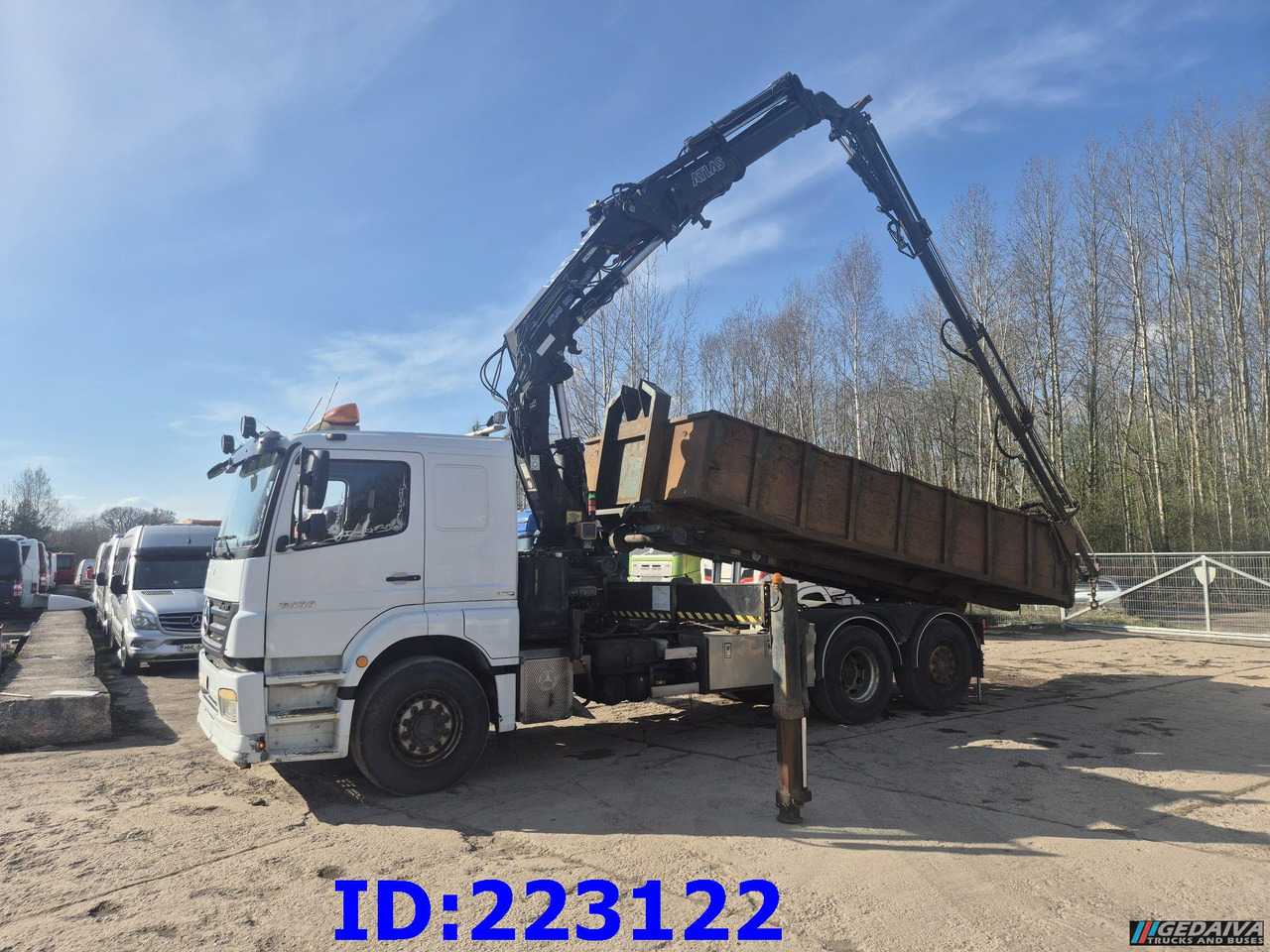 MERCEDES-BENZ Axor 2533 6x2 + Atlas 332.3E Crane - Kipper vrachtwagen: afbeelding 1 MERCEDES-BENZ Axor 2533 6x2 + Atlas 332.3E Crane - Kipper vrachtwagen: afbeelding 1