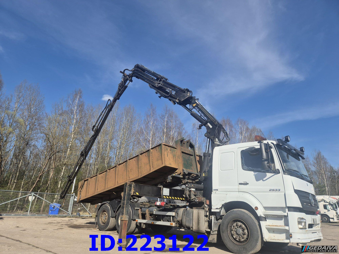 MERCEDES-BENZ Axor 2533 6x2 + Atlas 332.3E Crane - Kipper vrachtwagen: afbeelding 4 MERCEDES-BENZ Axor 2533 6x2 + Atlas 332.3E Crane - Kipper vrachtwagen: afbeelding 4