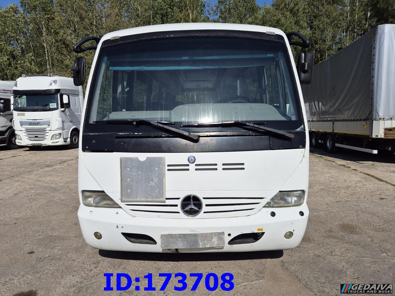 MERCEDES-BENZ Medio 30 Seat - Touringcar: afbeelding 2 MERCEDES-BENZ Medio 30 Seat - Touringcar: afbeelding 2