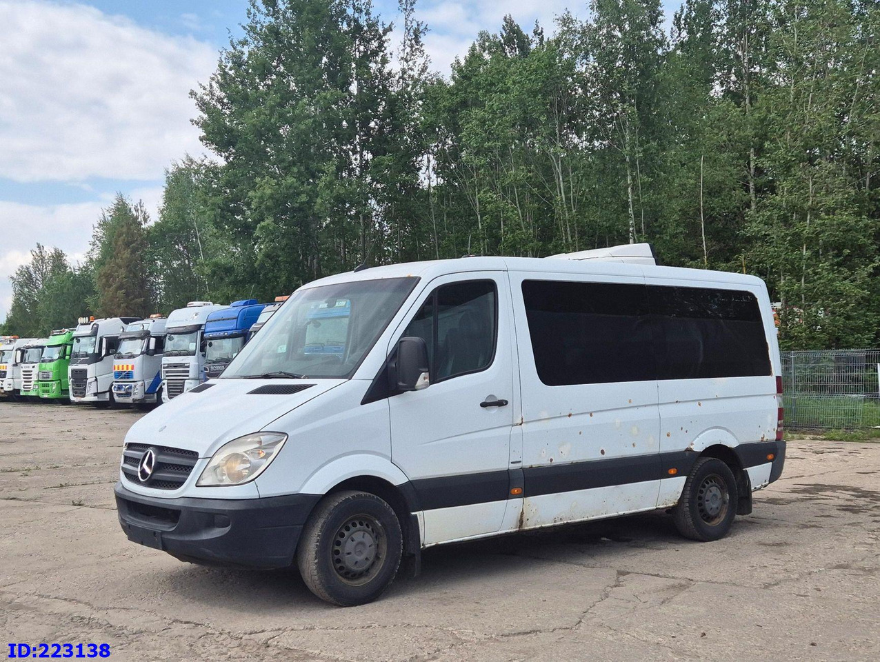 MERCEDES-BENZ Sprinter 213 - Euro5 - Touringcar: afbeelding 4 MERCEDES-BENZ Sprinter 213 - Euro5 - Touringcar: afbeelding 4