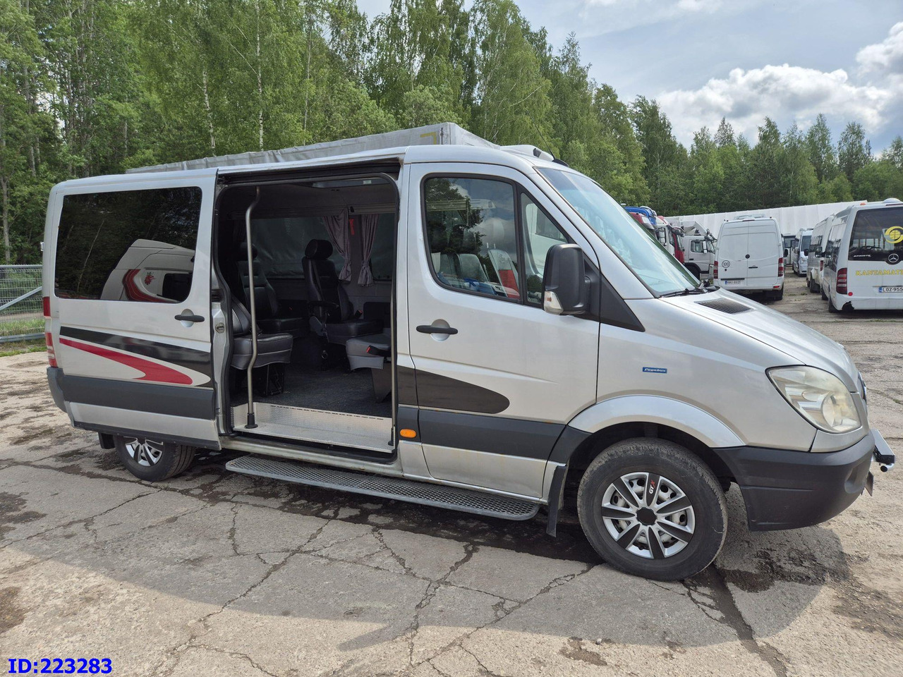 MERCEDES-BENZ Sprinter 313 - Kasten VIP -Euro5 - Touringcar: afbeelding 4 MERCEDES-BENZ Sprinter 313 - Kasten VIP -Euro5 - Touringcar: afbeelding 4