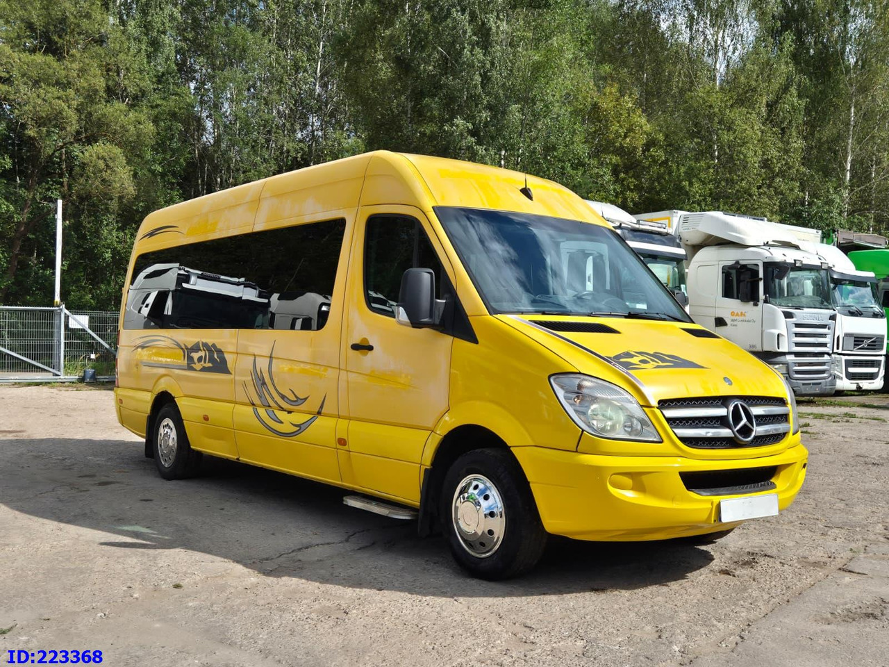 MERCEDES-BENZ Sprinter 316 - 15 Place - Euro5 (Engine defect) - Touringcar: afbeelding 4 MERCEDES-BENZ Sprinter 316 - 15 Place - Euro5 (Engine defect) - Touringcar: afbeelding 4