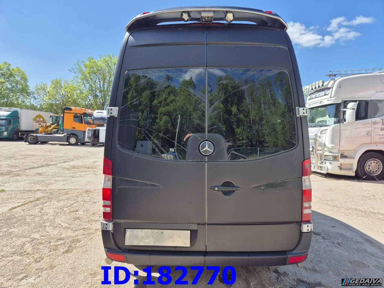 MERCEDES-BENZ Sprinter 319 VIP Euro5 - Touringcar: afbeelding 4 MERCEDES-BENZ Sprinter 319 VIP Euro5 - Touringcar: afbeelding 4