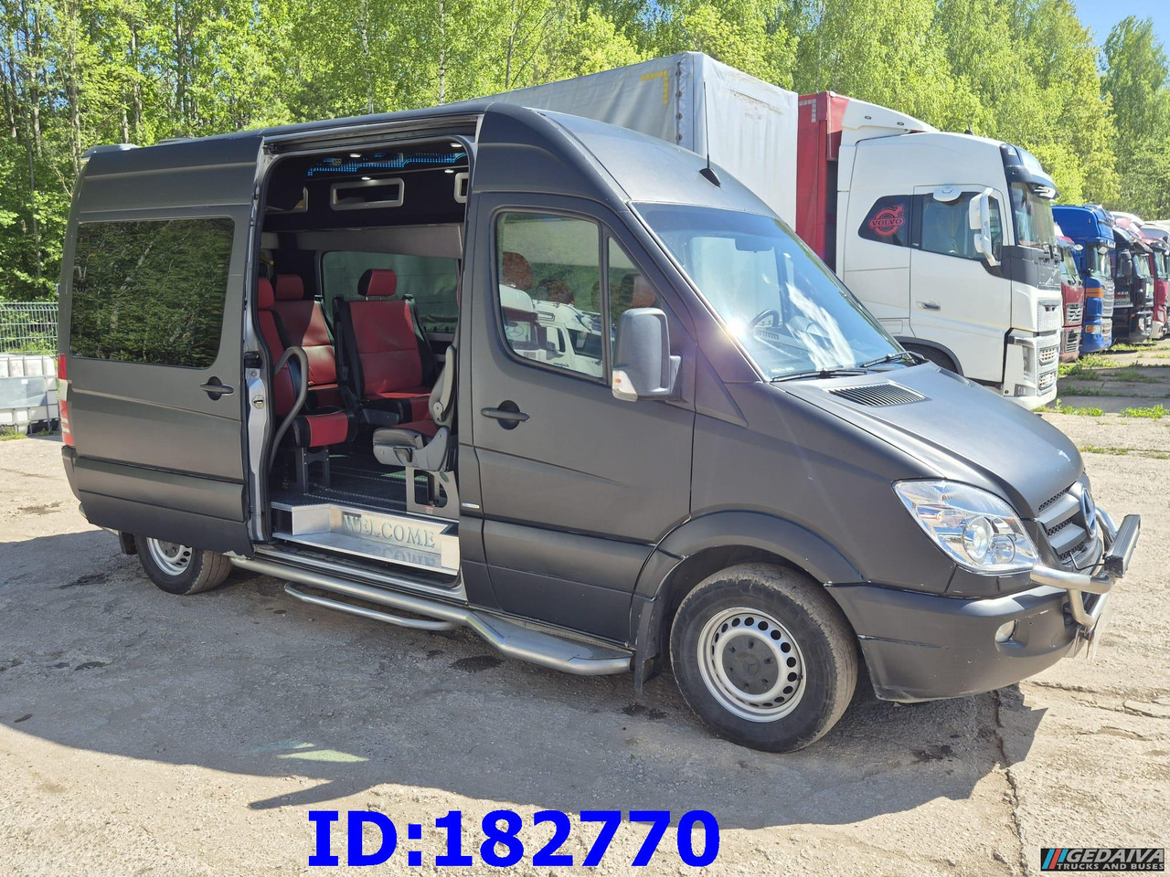 MERCEDES-BENZ Sprinter 319 VIP Euro5 - Touringcar: afbeelding 1 MERCEDES-BENZ Sprinter 319 VIP Euro5 - Touringcar: afbeelding 1