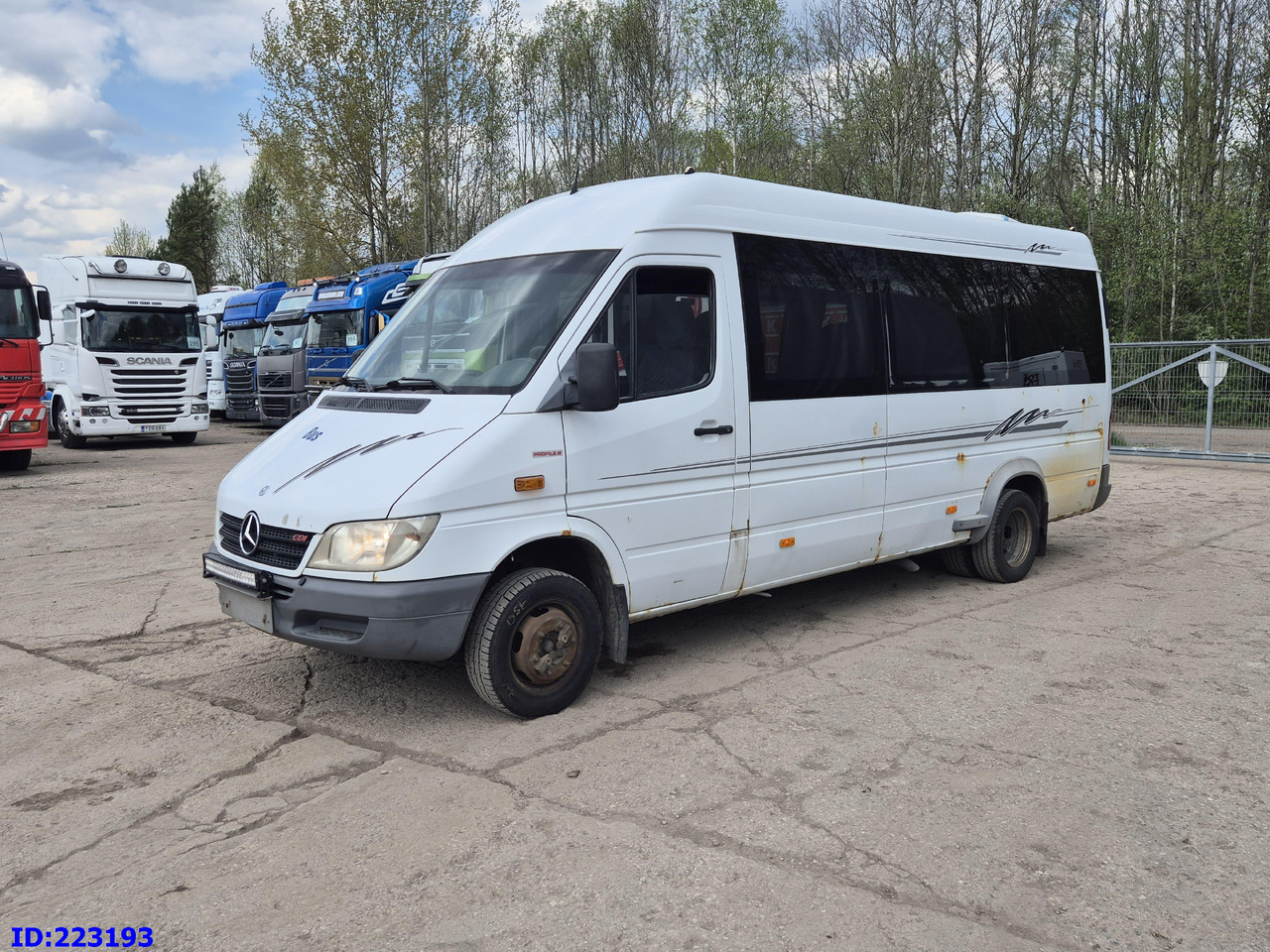 MERCEDES-BENZ Sprinter 416 VIP AC 17-seater - Minibus, Personenvervoer: afbeelding 1 MERCEDES-BENZ Sprinter 416 VIP AC 17-seater - Minibus, Personenvervoer: afbeelding 1