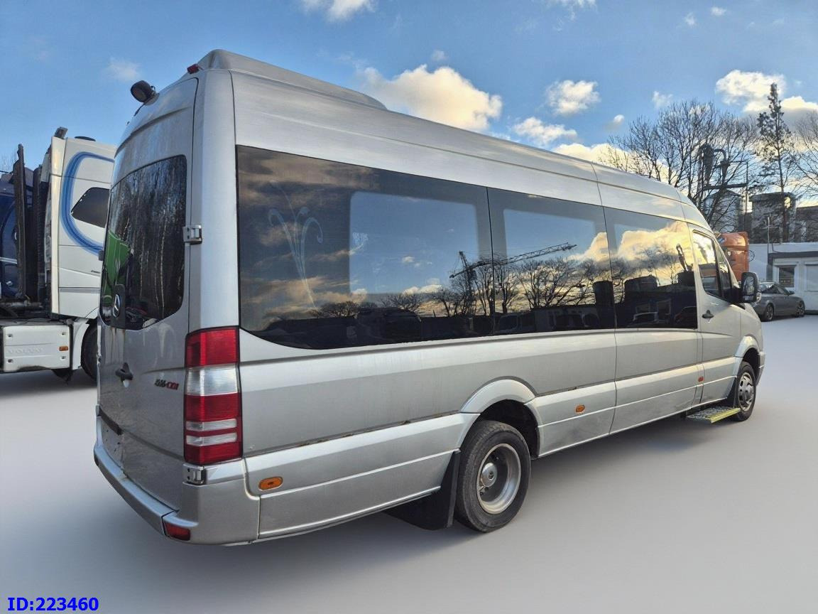 MERCEDES-BENZ Sprinter 516 - VIP - 17 places (Engine defect) - Touringcar: afbeelding 5 MERCEDES-BENZ Sprinter 516 - VIP - 17 places (Engine defect) - Touringcar: afbeelding 5