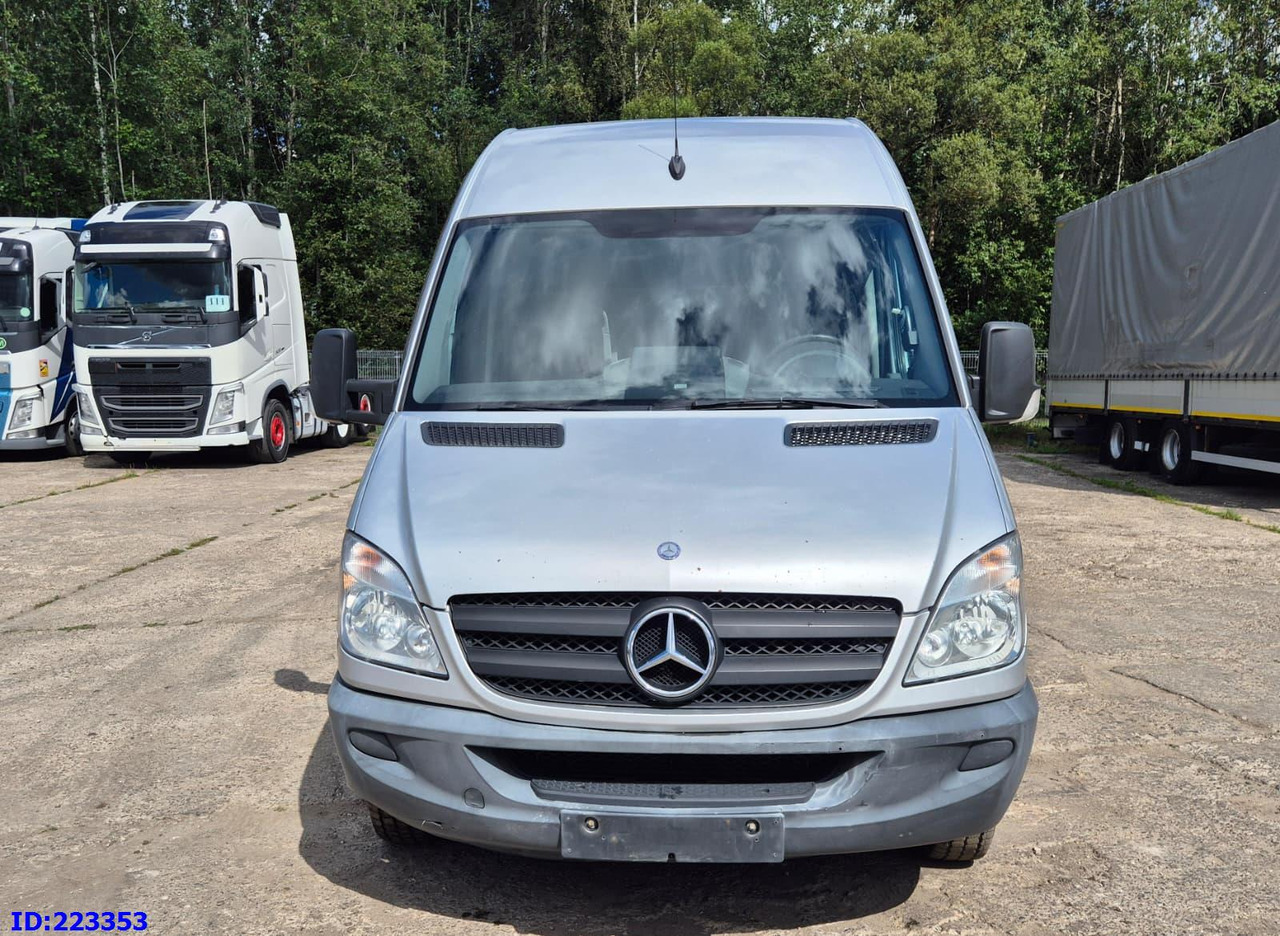 MERCEDES-BENZ Sprinter 518 - 23 Seater - Touringcar: afbeelding 2 MERCEDES-BENZ Sprinter 518 - 23 Seater - Touringcar: afbeelding 2