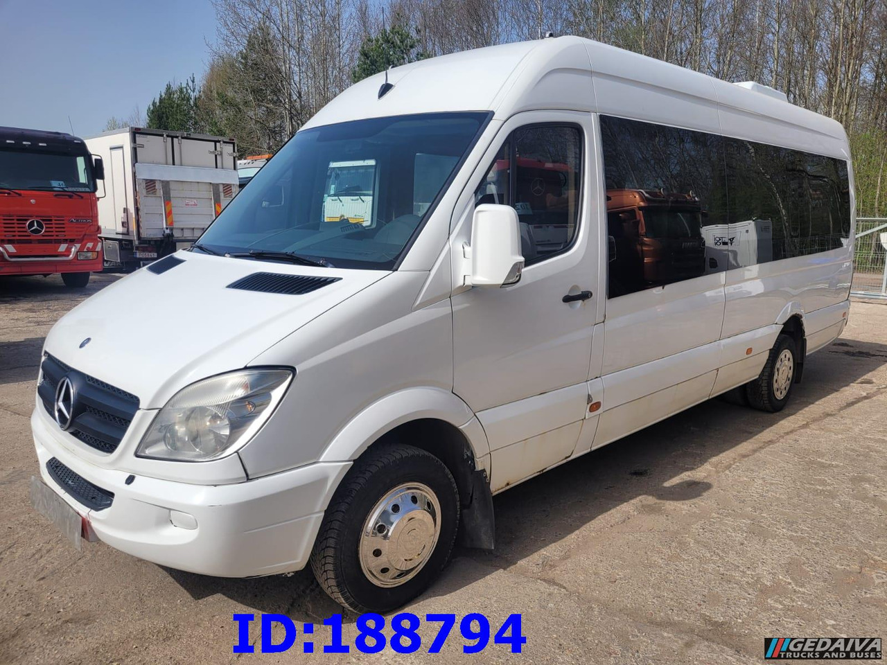 MERCEDES-BENZ Sprinter 518 - Kasten VIP - 20 Seater - Touringcar: afbeelding 1 MERCEDES-BENZ Sprinter 518 - Kasten VIP - 20 Seater - Touringcar: afbeelding 1