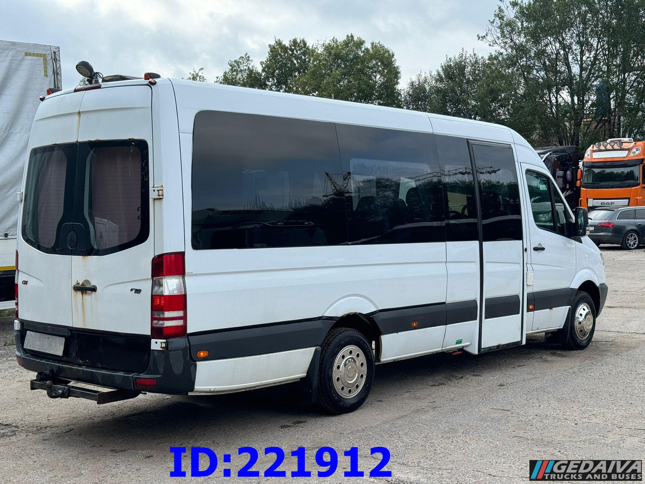 MERCEDES-BENZ Sprinter 518 VIP 17-Place - Touringcar: afbeelding 5 MERCEDES-BENZ Sprinter 518 VIP 17-Place - Touringcar: afbeelding 5