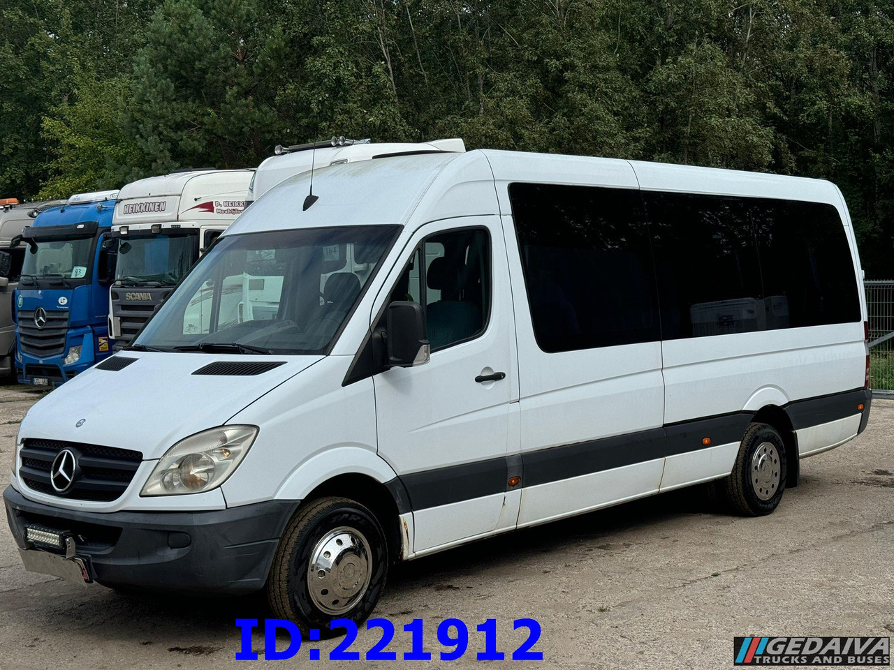 MERCEDES-BENZ Sprinter 518 VIP 17-Place - Touringcar: afbeelding 1 MERCEDES-BENZ Sprinter 518 VIP 17-Place - Touringcar: afbeelding 1
