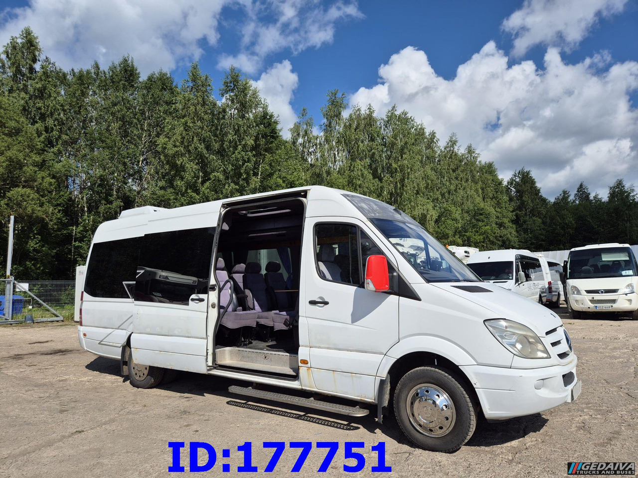 MERCEDES-BENZ Sprinter 518 - VIP - 17-seater - Touringcar: afbeelding 3 MERCEDES-BENZ Sprinter 518 - VIP - 17-seater - Touringcar: afbeelding 3