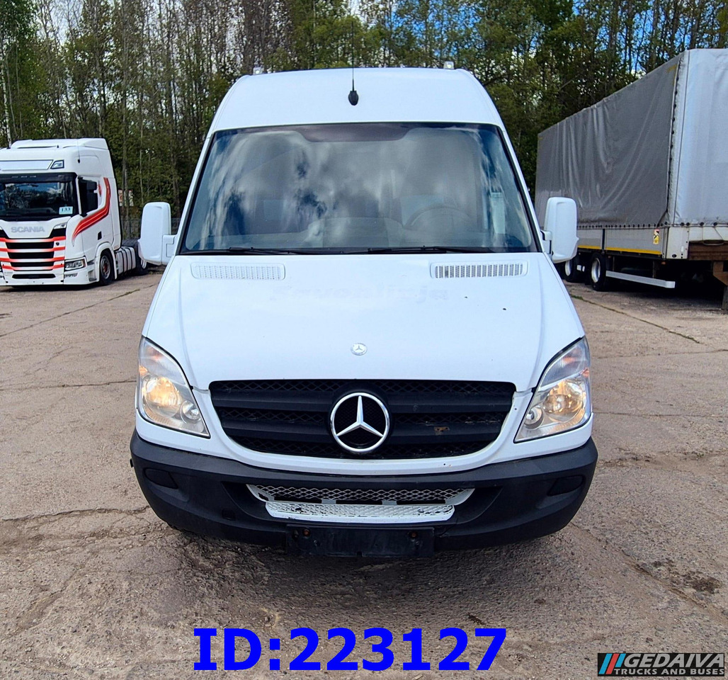 MERCEDES-BENZ Sprinter 518 - VIP -19 Seater - Touringcar: afbeelding 2 MERCEDES-BENZ Sprinter 518 - VIP -19 Seater - Touringcar: afbeelding 2