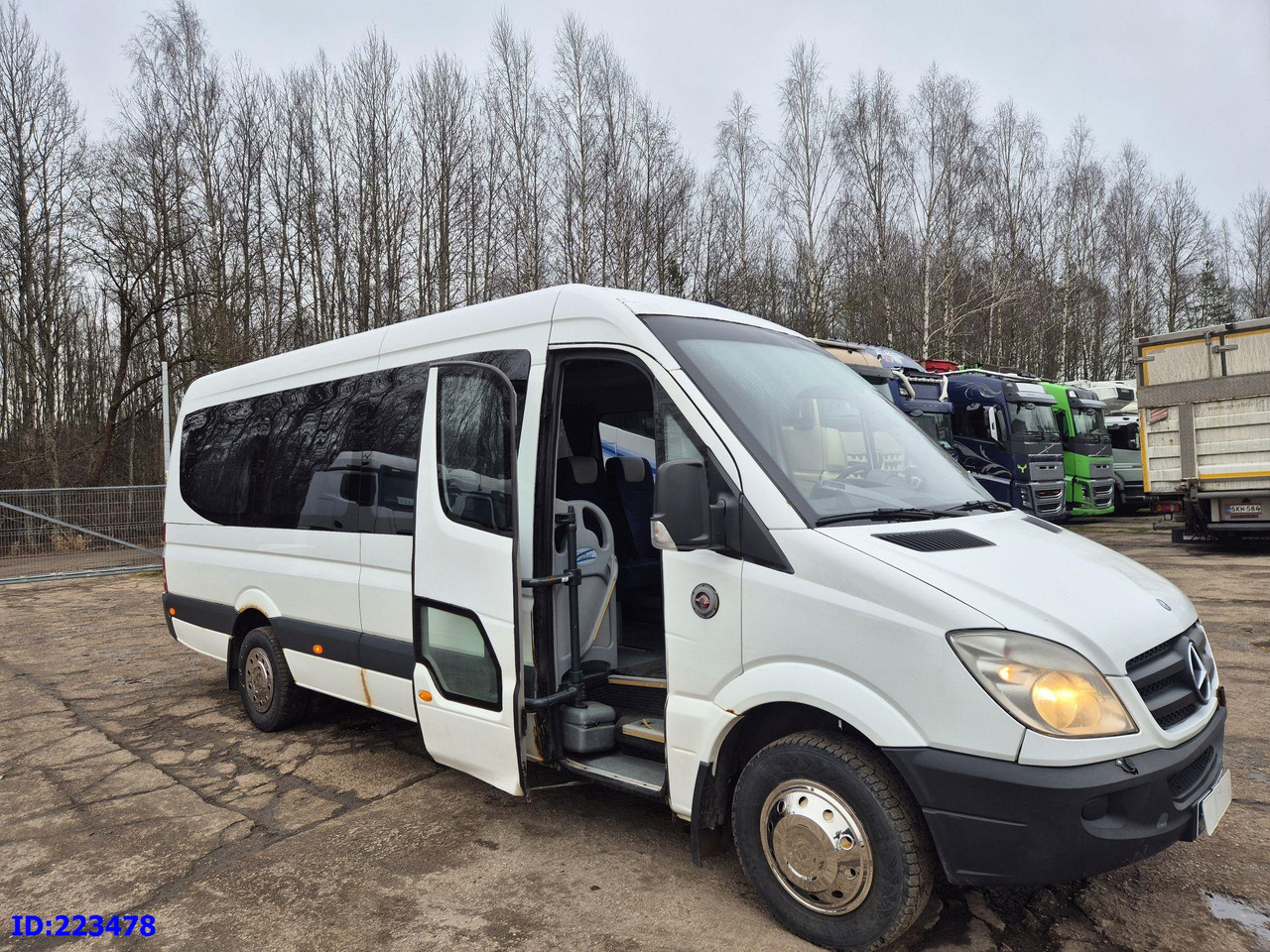 MERCEDES-BENZ Sprinter 518 - VIP - 20-seater - Touringcar: afbeelding 1 MERCEDES-BENZ Sprinter 518 - VIP - 20-seater - Touringcar: afbeelding 1