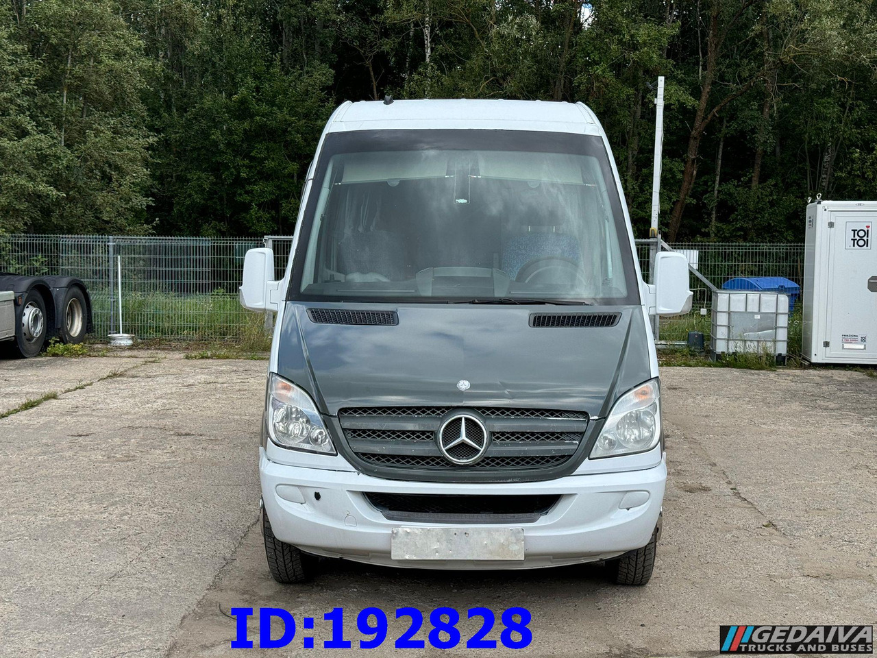 MERCEDES-BENZ Sprinter 519 - 17 place - Euro5 - Touringcar: afbeelding 2 MERCEDES-BENZ Sprinter 519 - 17 place - Euro5 - Touringcar: afbeelding 2