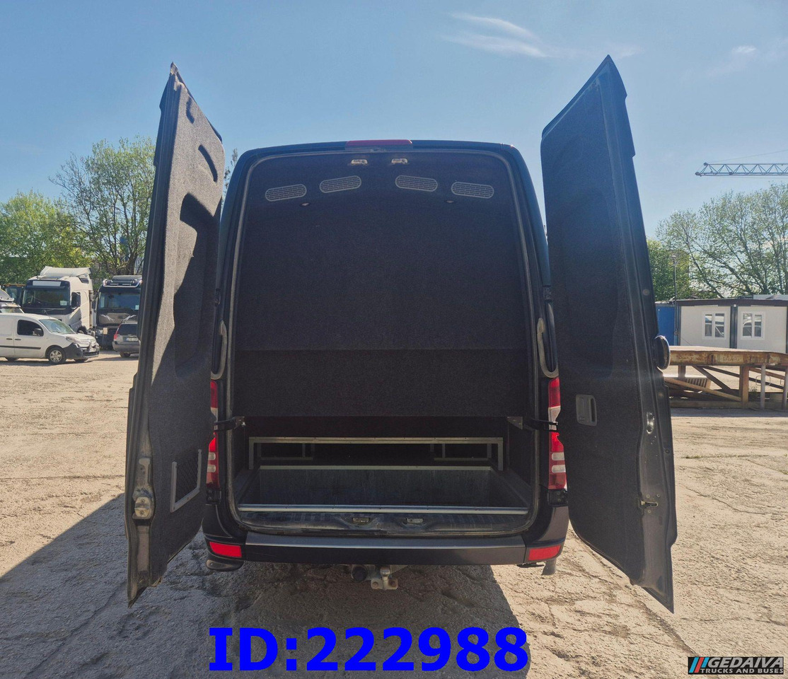 MERCEDES-BENZ Sprinter 519 VIP - 17 Seater - Touringcar: afbeelding 5 MERCEDES-BENZ Sprinter 519 VIP - 17 Seater - Touringcar: afbeelding 5