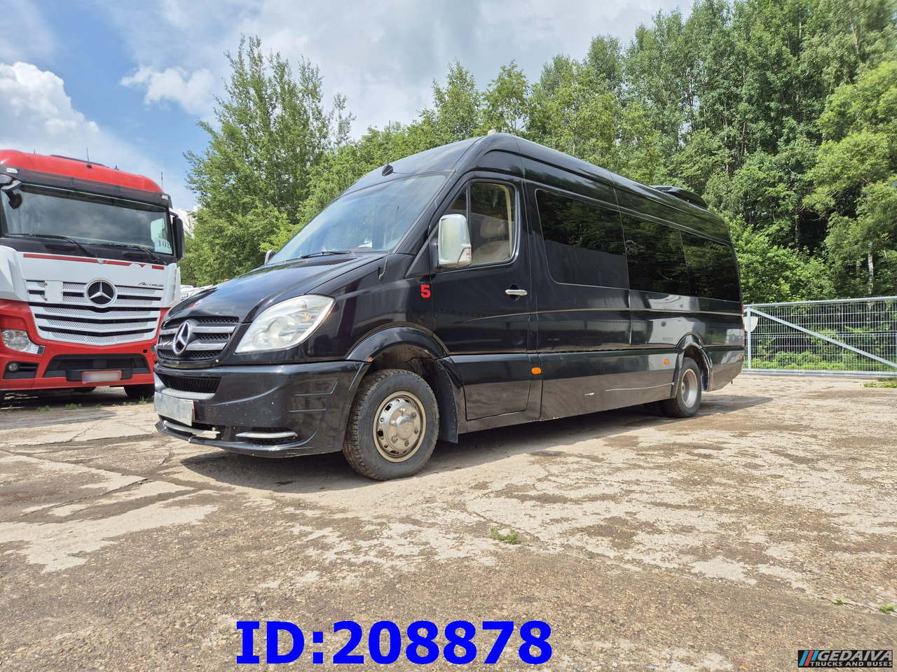 MERCEDES-BENZ Sprinter 519 -VIP- 17 places - Touringcar: afbeelding 1 MERCEDES-BENZ Sprinter 519 -VIP- 17 places - Touringcar: afbeelding 1