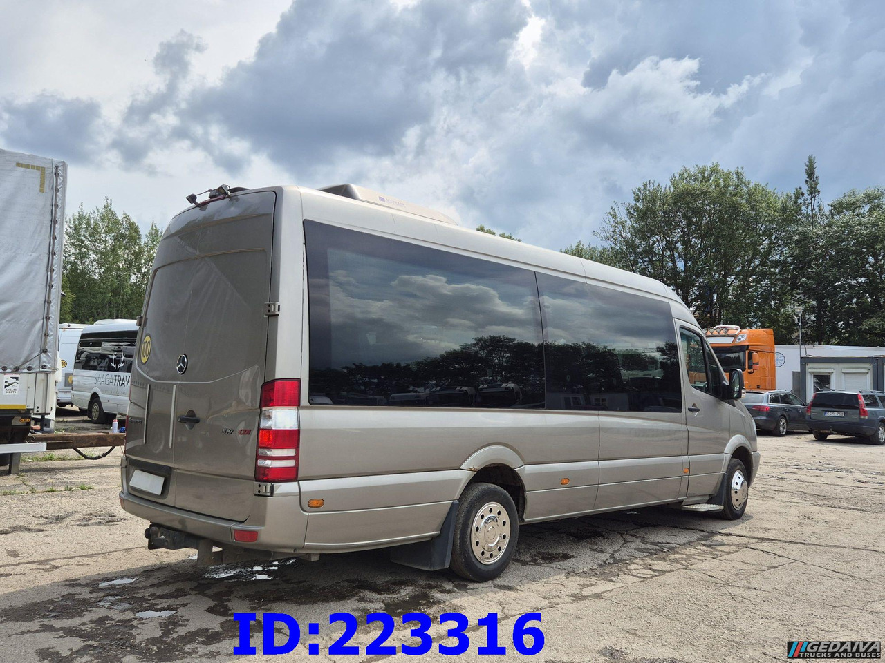 MERCEDES-BENZ Sprinter 519 VIP - 18 Seater - Euro 5 - Touringcar: afbeelding 5 MERCEDES-BENZ Sprinter 519 VIP - 18 Seater - Euro 5 - Touringcar: afbeelding 5