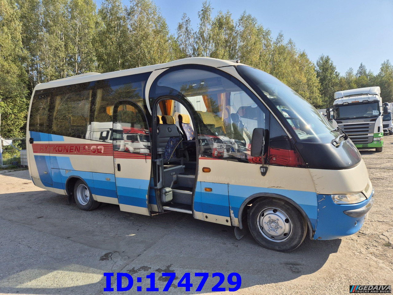 MERCEDES-BENZ Vario 815 26-Seater - Touringcar: afbeelding 3 MERCEDES-BENZ Vario 815 26-Seater - Touringcar: afbeelding 3