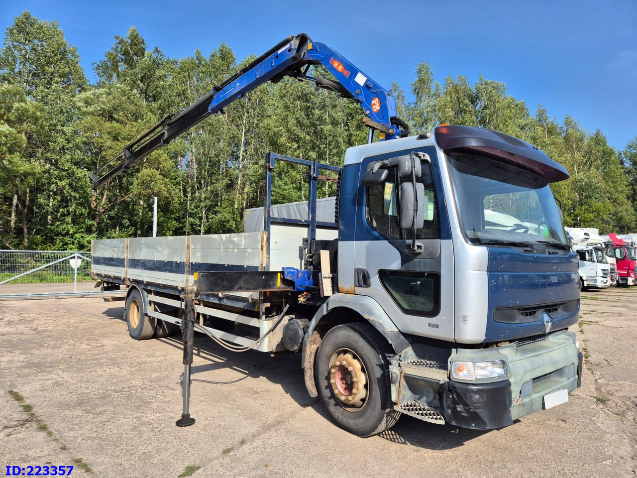 RENAULT Premium 210 4x2 Crane PM - Houttransport: afbeelding 2 RENAULT Premium 210 4x2 Crane PM - Houttransport: afbeelding 2