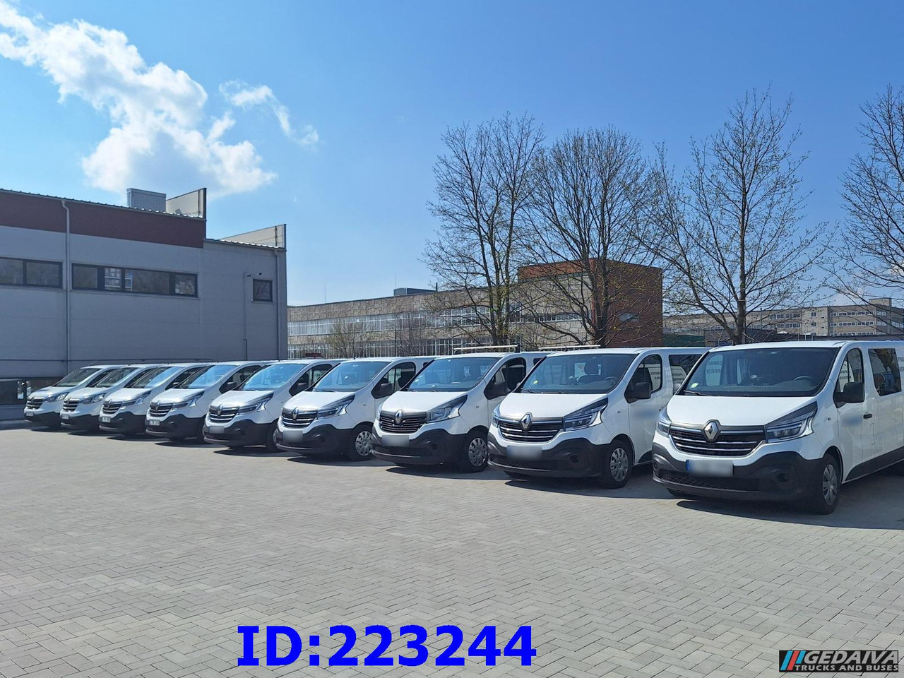RENAULT Trafic (6pcs. available) - Bestelwagen met dubbele cabine: afbeelding 4 RENAULT Trafic (6pcs. available) - Bestelwagen met dubbele cabine: afbeelding 4