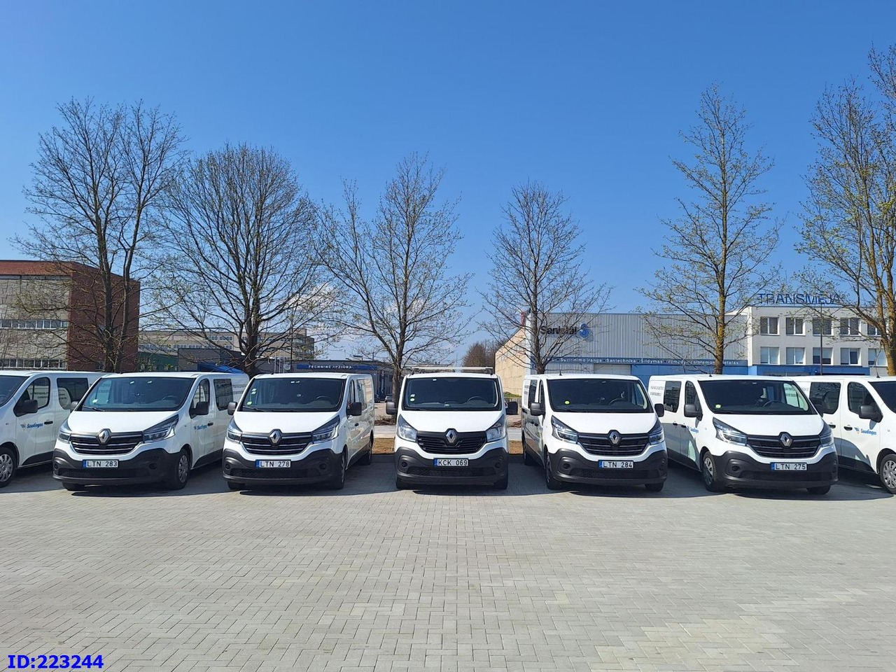 RENAULT Trafic (6pcs. available) - Bestelwagen met dubbele cabine: afbeelding 2 RENAULT Trafic (6pcs. available) - Bestelwagen met dubbele cabine: afbeelding 2