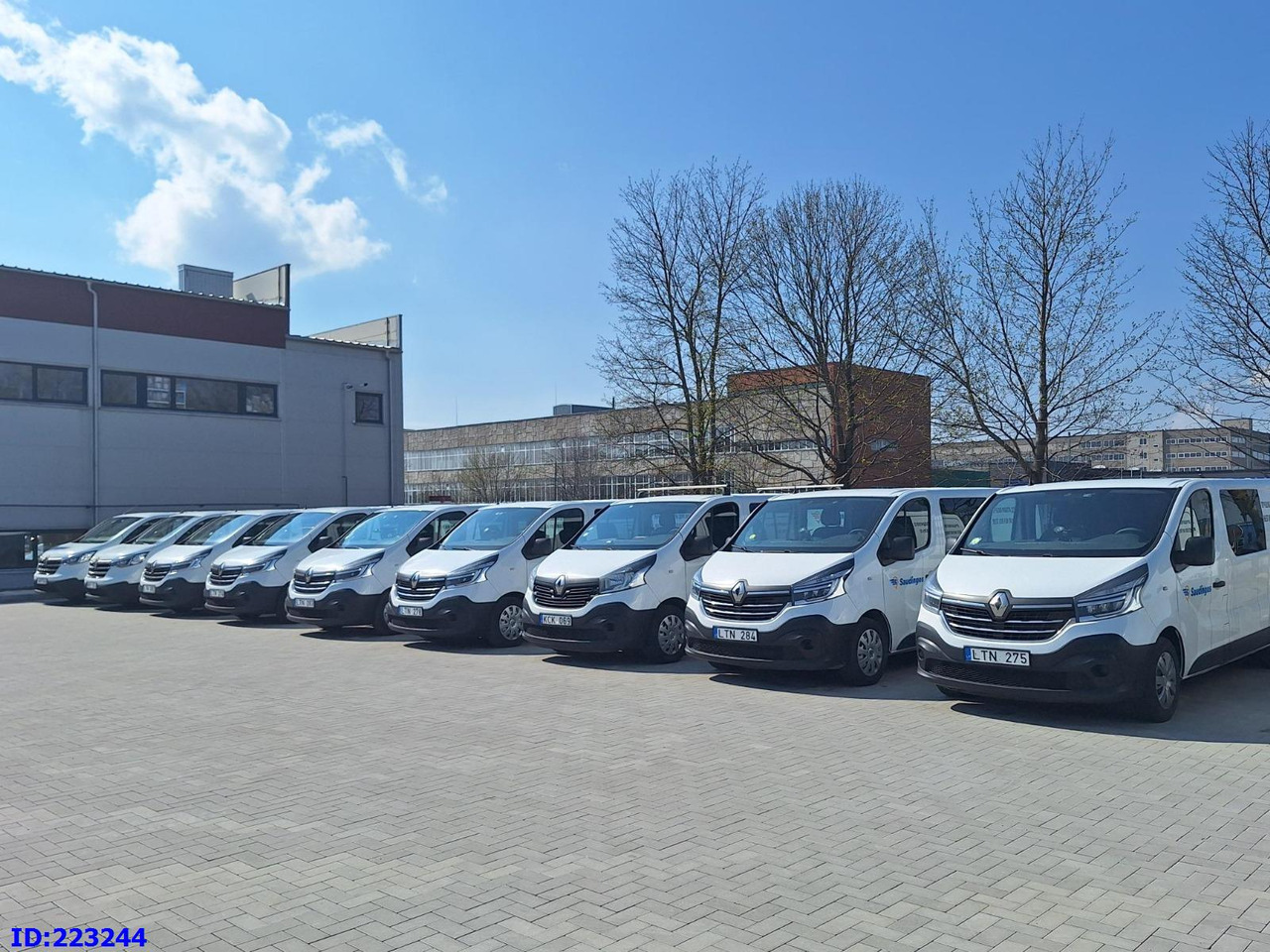 RENAULT Trafic (6pcs. available) - Bestelwagen met dubbele cabine: afbeelding 4 RENAULT Trafic (6pcs. available) - Bestelwagen met dubbele cabine: afbeelding 4