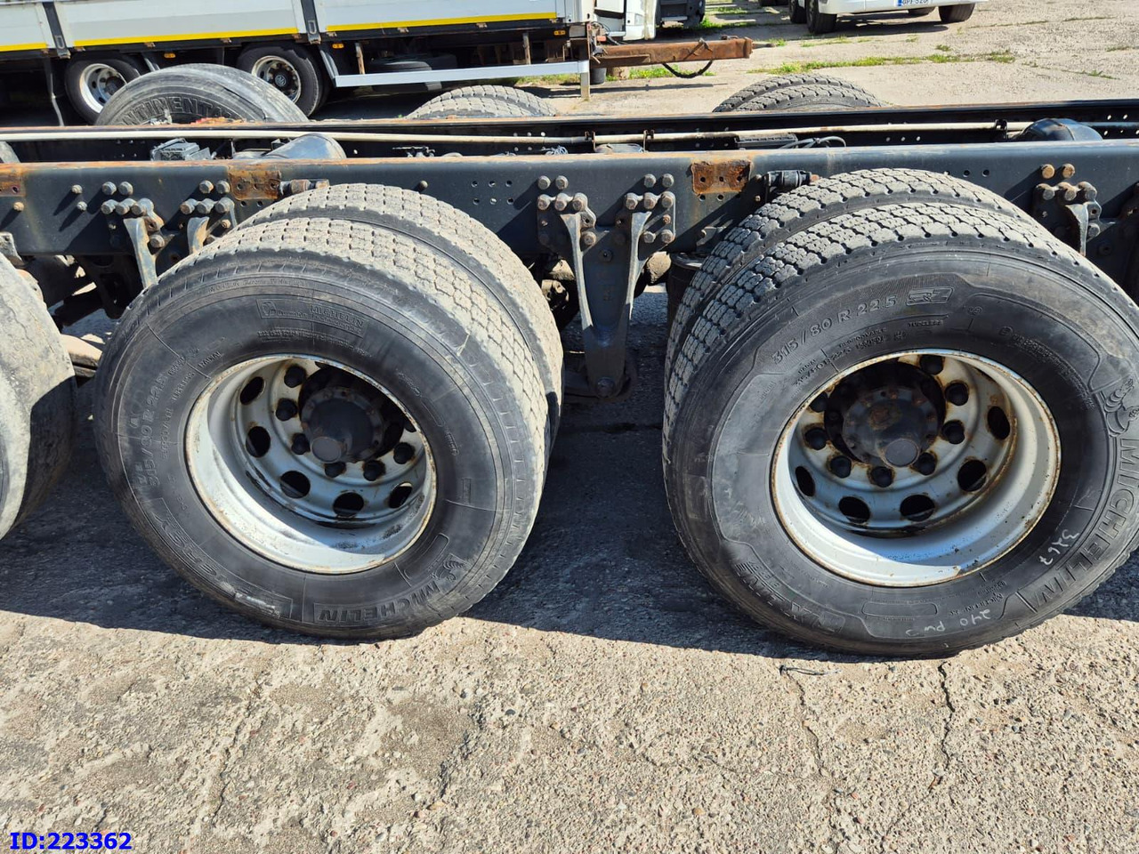 SCANIA R580 8x4 Euro6 Retarder - Chassis vrachtwagen: afbeelding 5 SCANIA R580 8x4 Euro6 Retarder - Chassis vrachtwagen: afbeelding 5