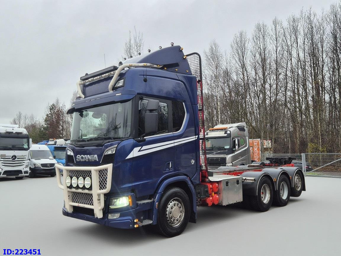 SCANIA R650 Full air 8x4 Steering axle (3 pedal) - Chassis vrachtwagen: afbeelding 1 SCANIA R650 Full air 8x4 Steering axle (3 pedal) - Chassis vrachtwagen: afbeelding 1