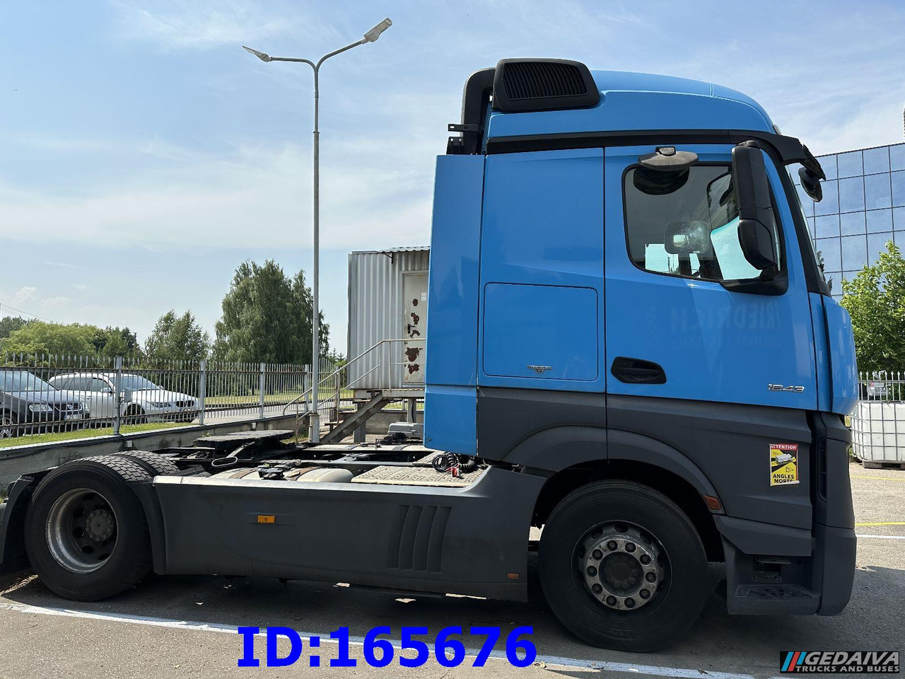 MERCEDES-BENZ Actros 1843 Euro6 - Engine damage - Trekker: afbeelding 4 MERCEDES-BENZ Actros 1843 Euro6 - Engine damage - Trekker: afbeelding 4