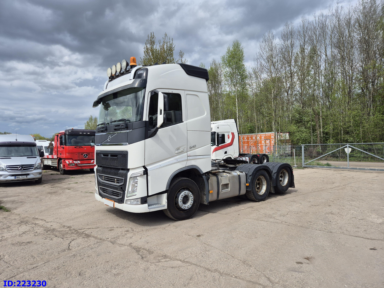 VOLVO FH13 540HP 6x2 (10 tyre) - Trekker: afbeelding 1 VOLVO FH13 540HP 6x2 (10 tyre) - Trekker: afbeelding 1