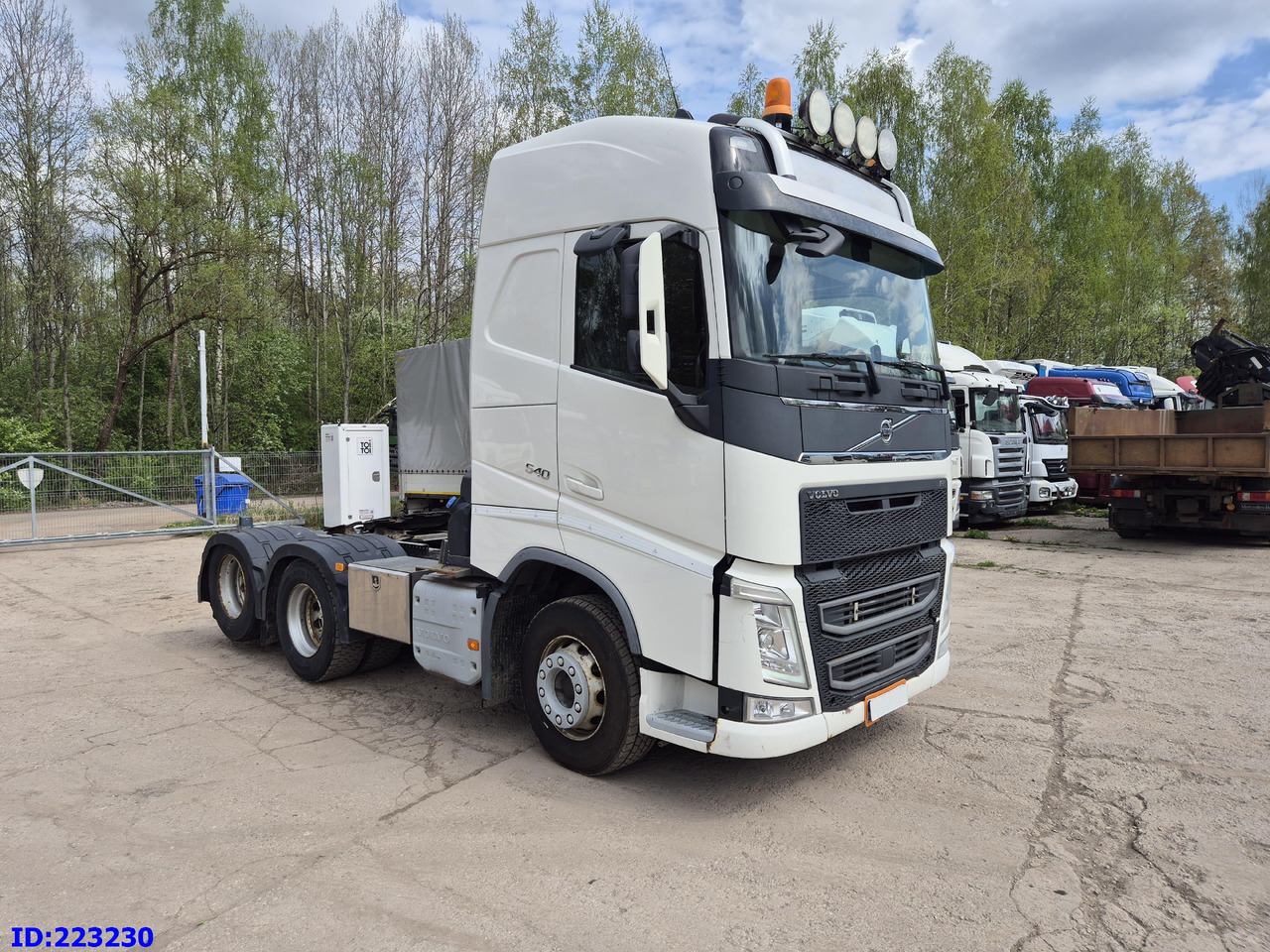 VOLVO FH13 540HP 6x2 (10 tyre) - Trekker: afbeelding 4 VOLVO FH13 540HP 6x2 (10 tyre) - Trekker: afbeelding 4