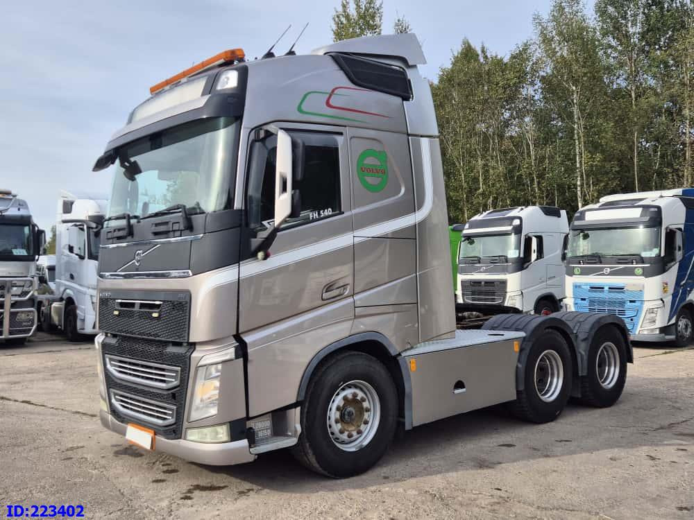 VOLVO FH13 540HP 6x4 low mileage 660.000 km. hydraulics - Trekker: afbeelding 1 VOLVO FH13 540HP 6x4 low mileage 660.000 km. hydraulics - Trekker: afbeelding 1