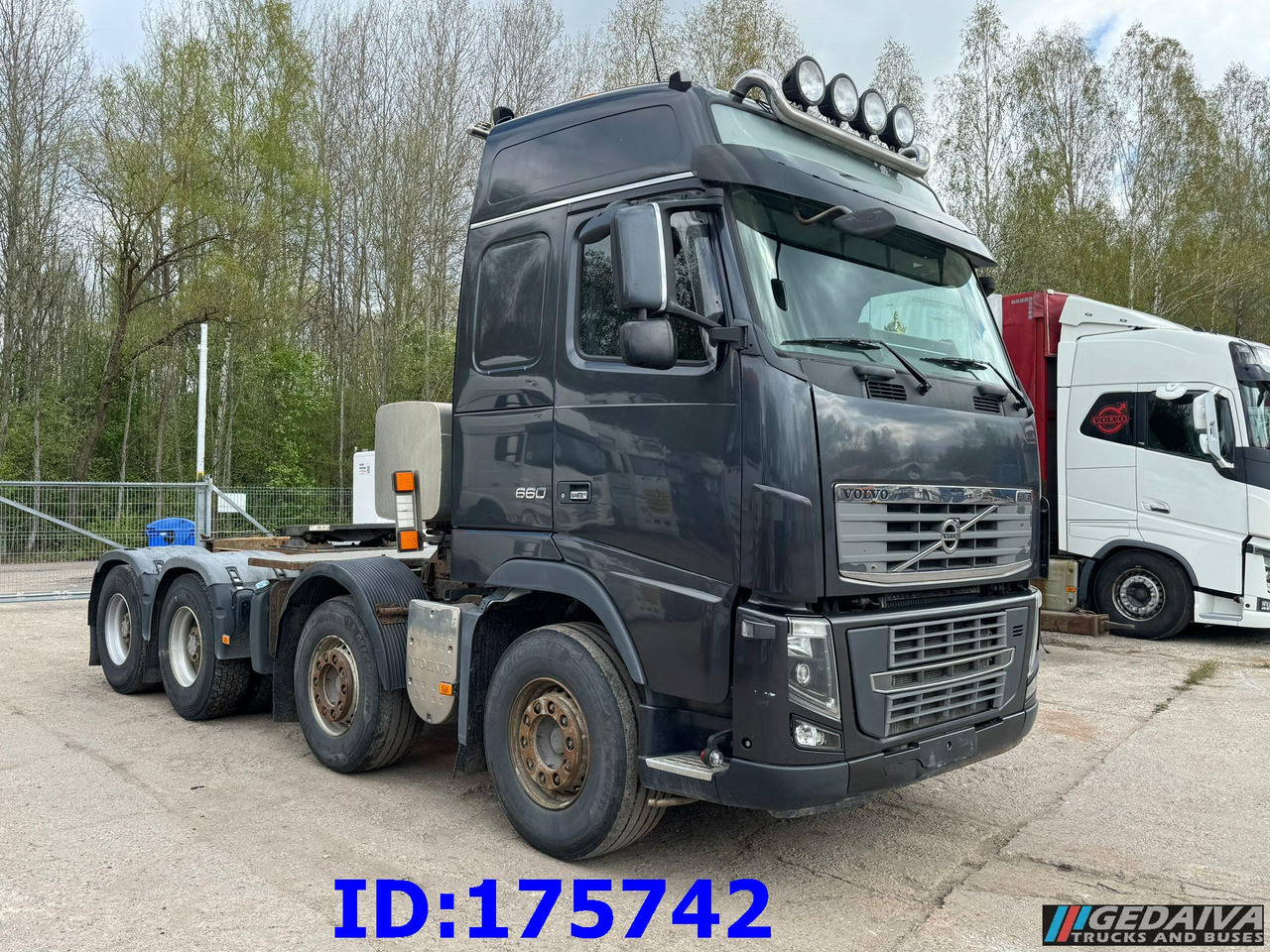 VOLVO FH16 660HP 8x4 - Trekker: afbeelding 4 VOLVO FH16 660HP 8x4 - Trekker: afbeelding 4