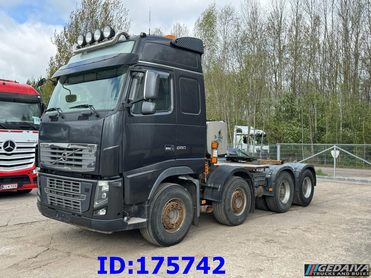 VOLVO FH16 660HP 8x4 - Trekker: afbeelding 1 VOLVO FH16 660HP 8x4 - Trekker: afbeelding 1