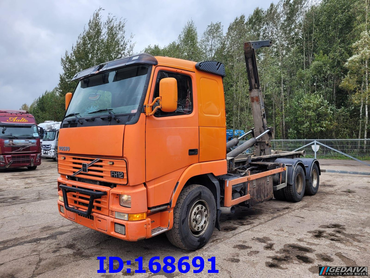 VOLVO FH12 380HP 6x2 10tyre Hook Tipper - Haakarmsysteem vrachtwagen: afbeelding 1 VOLVO FH12 380HP 6x2 10tyre Hook Tipper - Haakarmsysteem vrachtwagen: afbeelding 1