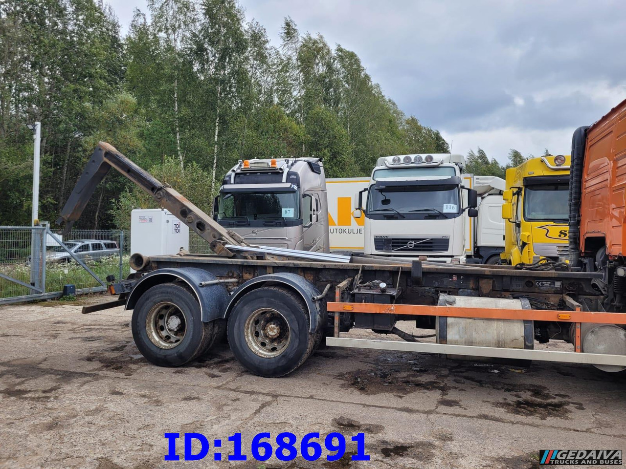 VOLVO FH12 380HP 6x2 10tyre Hook Tipper - Haakarmsysteem vrachtwagen: afbeelding 5 VOLVO FH12 380HP 6x2 10tyre Hook Tipper - Haakarmsysteem vrachtwagen: afbeelding 5