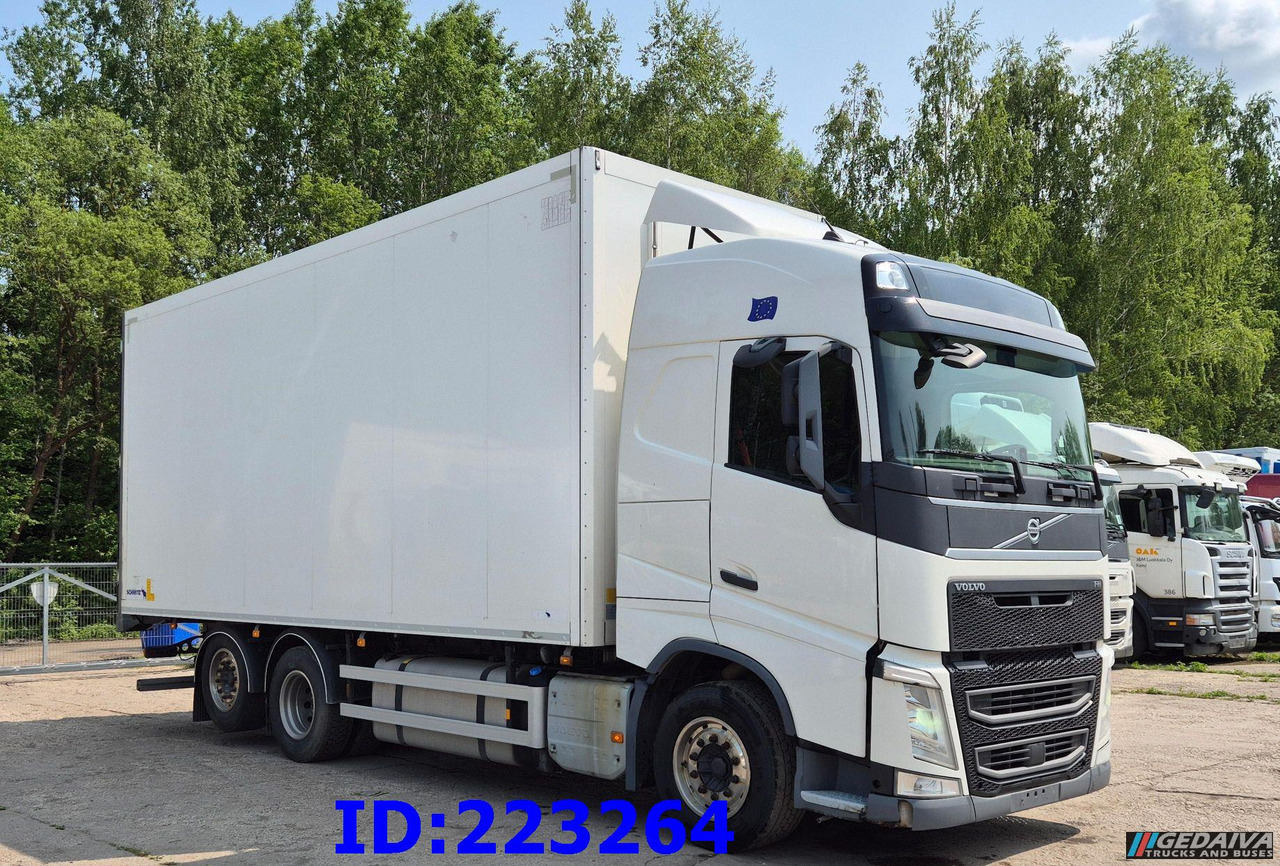 VOLVO FH13 460HP 6x2 Steering axle Euro6 - Koelwagen vrachtwagen: afbeelding 2 VOLVO FH13 460HP 6x2 Steering axle Euro6 - Koelwagen vrachtwagen: afbeelding 2