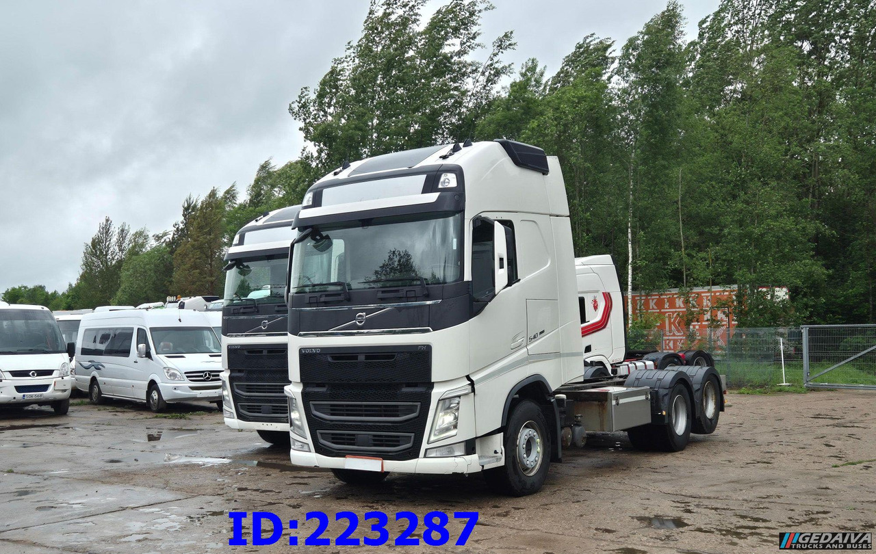 VOLVO FH13 540HP - 10 tyre (2pcs. available) - Chassis vrachtwagen: afbeelding 4 VOLVO FH13 540HP - 10 tyre (2pcs. available) - Chassis vrachtwagen: afbeelding 4